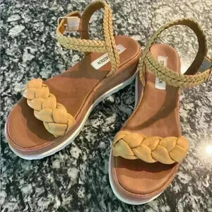 Steve Madden Larson Tan Leather Sandals - Sold Out